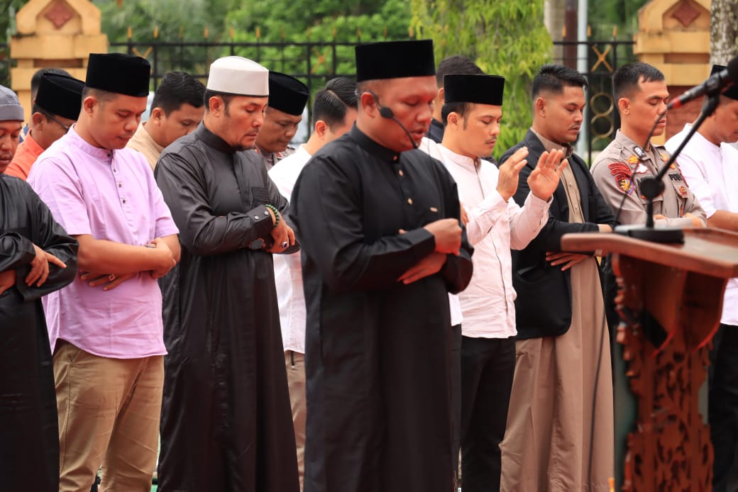 Polres Siak Gelar Shalat Idul Adha 1446 H Dan Pemotongan Hewan Qurban,Wujud Iman Dan Kedekatan Dengan Masyarakat