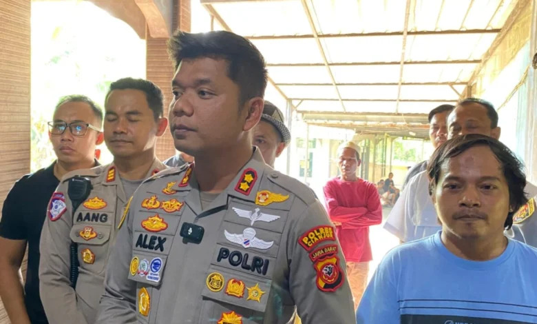 Kapolres Cianjur Tinjau Langsung Pengawasan Distribusi Kedelai untuk Cegah Penimbunan dan Lindungi Pelaku Usaha Tahu Tempe